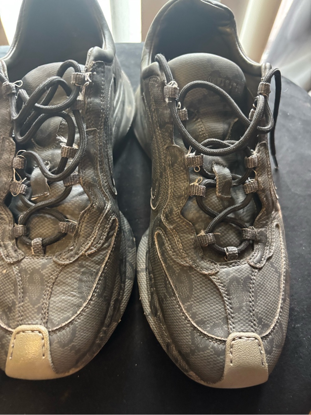 Men's Gucci Athletic Sneakers in Dark Gray - Picture 11 of 16